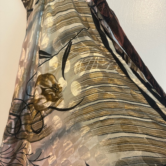 Darn Good Yarn Dresses & Skirts - Elegant Gold and Black Midi Skirt